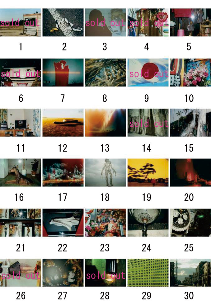 POSTER GIRLS 洋書 フォトブック ペーパーブック Amazon.com: Poster Girls: 9781954614598: Ritchie, Meredith